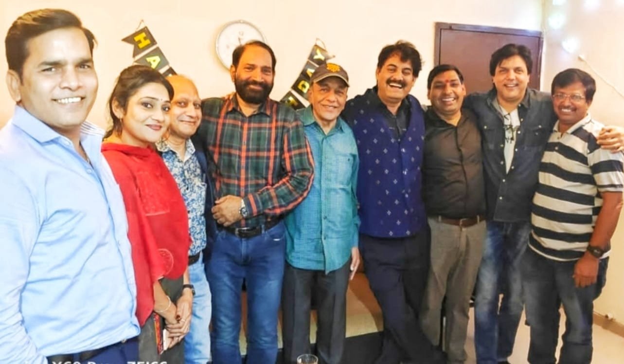 Actor Neeraj Bharadwaj's birthday was celebrated in a grand way